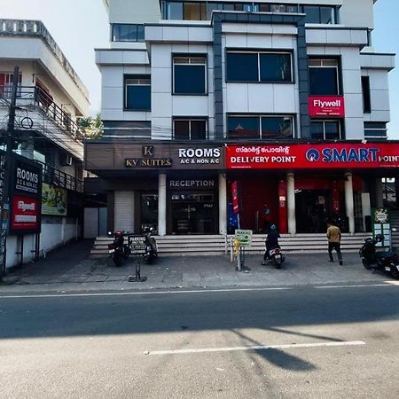 K V Suites Kochi ภายนอก รูปภาพ