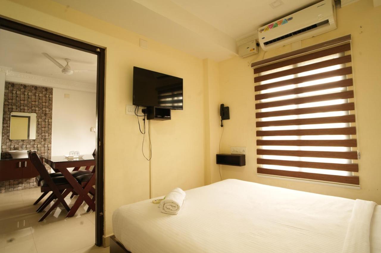 K V Suites Kochi ภายนอก รูปภาพ