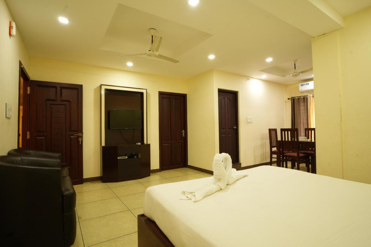 K V Suites Kochi ภายนอก รูปภาพ