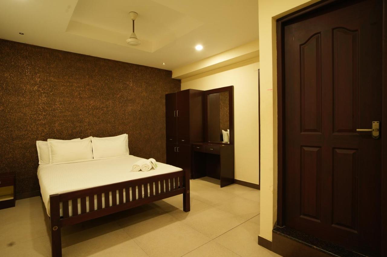K V Suites Kochi ภายนอก รูปภาพ