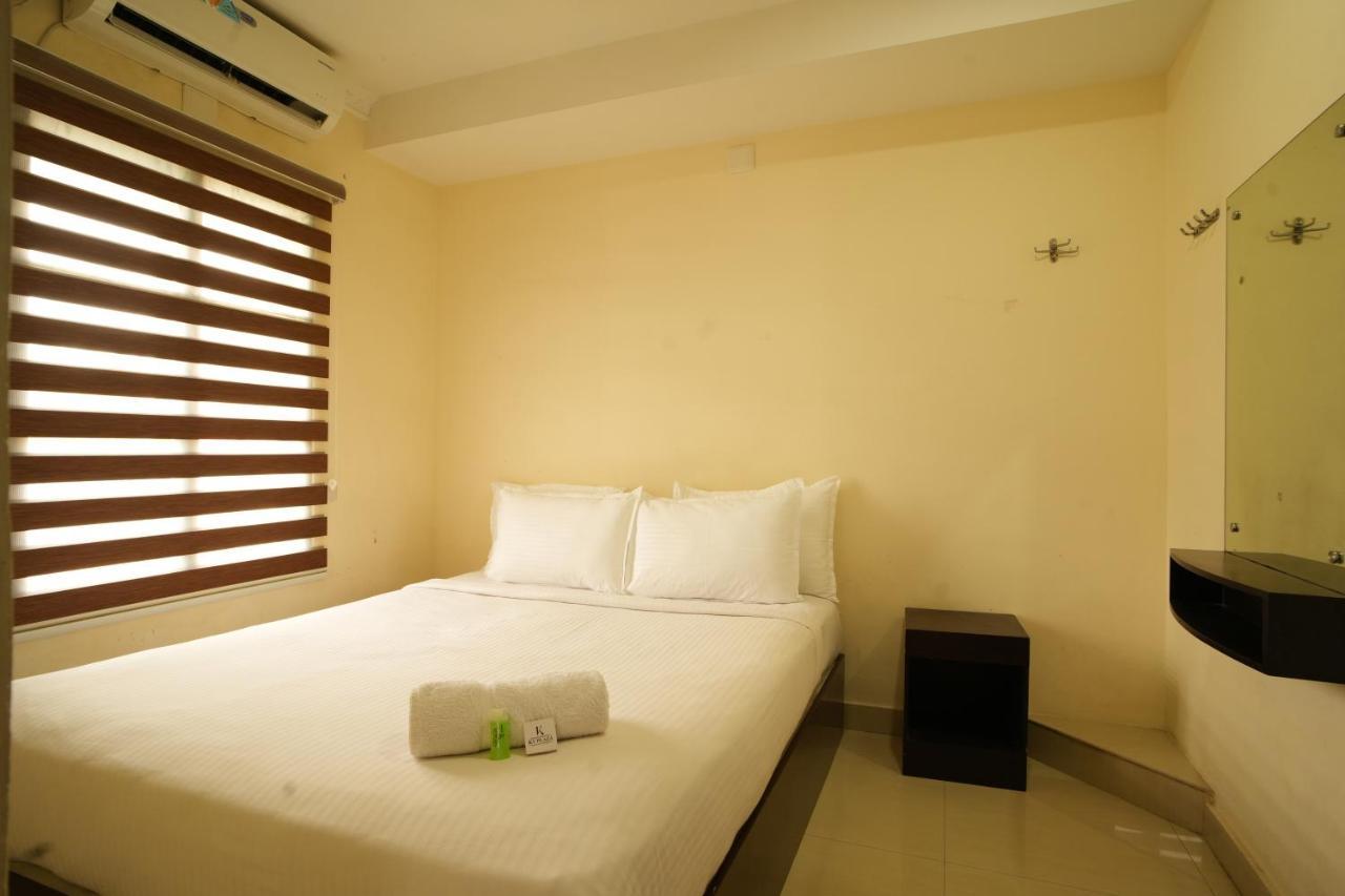 K V Suites Kochi ภายนอก รูปภาพ